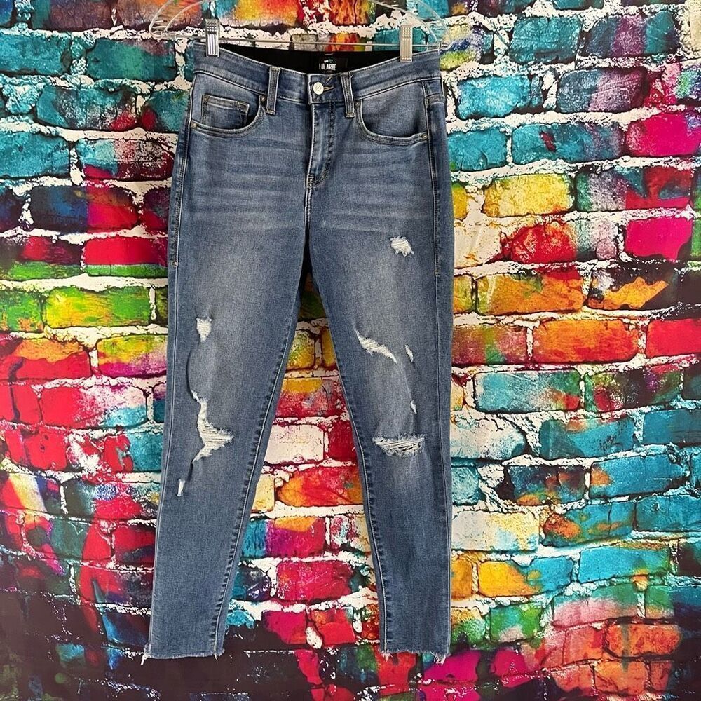 LulaRoe Women’s Jeans Magic Waist Stretch Distressed Wash L-161367 Size 26